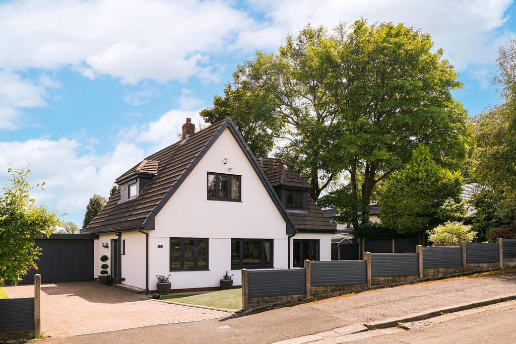 Haydock Lane, Bolton, BL7 4 bed detached house £675,000