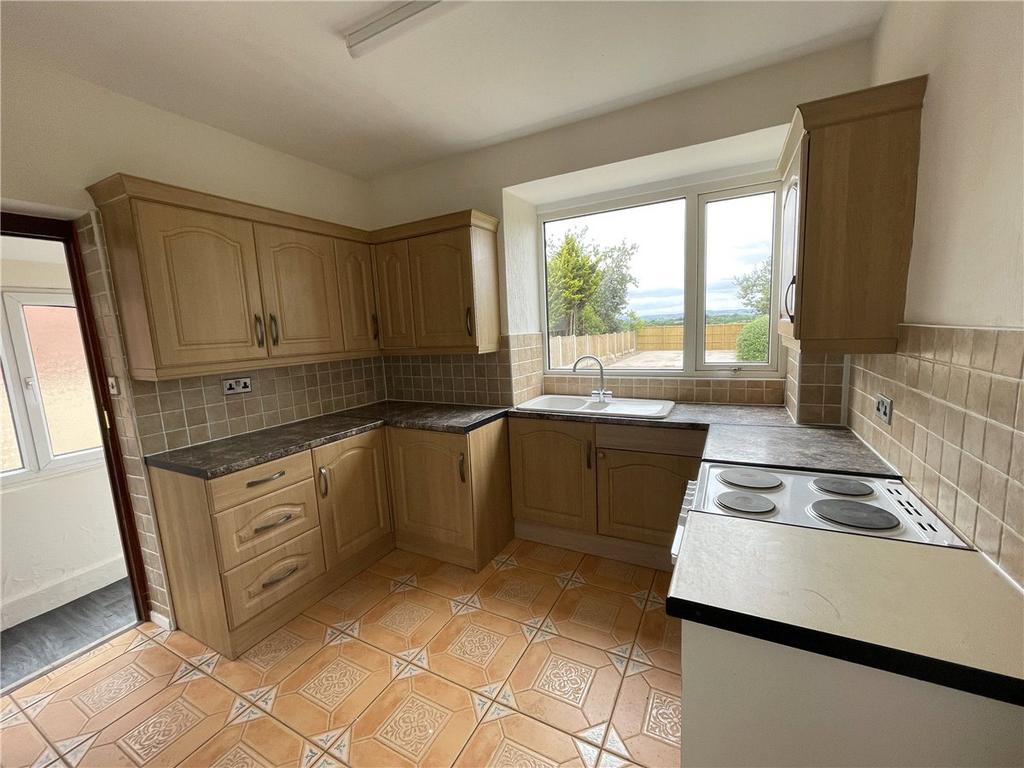 Alfreton Road, Newton, Alfreton... 3 bed semidetached house £825 pcm