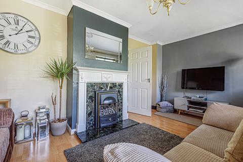 11 Bankfields, Headcorn, Ashford, TN27 9QY
