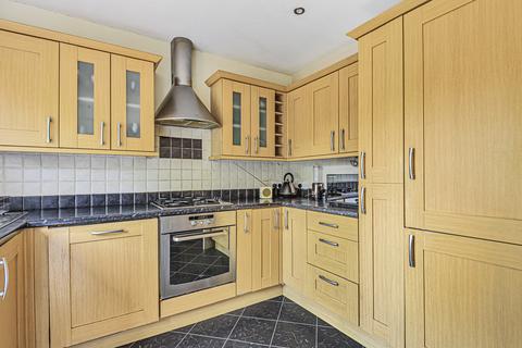 11 Bankfields, Headcorn, Ashford, TN27 9QY