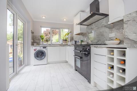 39 Central Crescent, Hethersett, Norwich, NR9 3EP