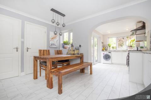 39 Central Crescent, Hethersett, Norwich, NR9 3EP