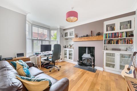 36 Wallace Crescent, Carshalton, SM5 3SX