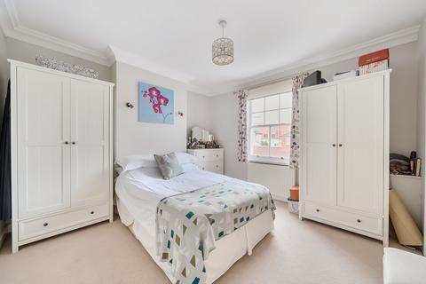 36 Wallace Crescent, Carshalton, SM5 3SX