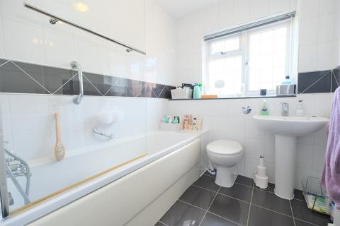 3 Raleigh Mews, Orpington, BR6 6NR
