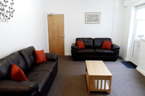1 bedroom in a house share to rent - Station Road, Llanelli, Carmarthenshire. SA15 1YS