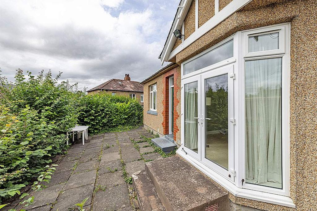 Wildwood, 2 Glenfield Terrace, Galashiels TD1 2AS 2 bed detached bungalow £220,000