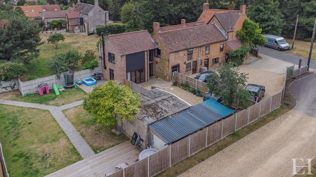 Grimston, King's Lynn 7 bed farm house £700,000