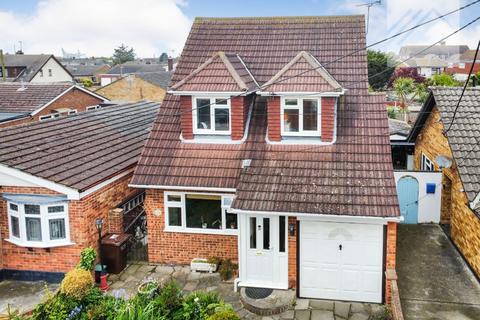 4 bedroom detached house for sale, Deepwater Road, Canvey Island
