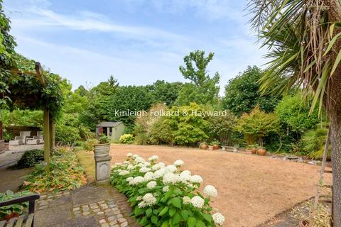 4 Tanglewood Close, Croydon, CR0 5HX