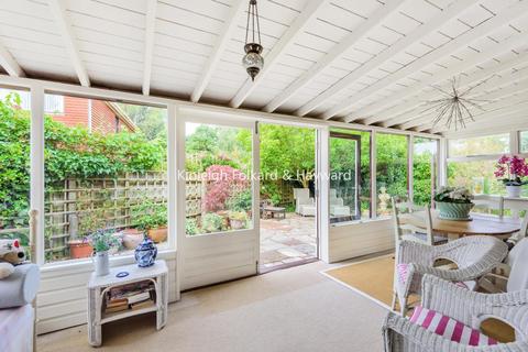 4 Tanglewood Close, Croydon, CR0 5HX