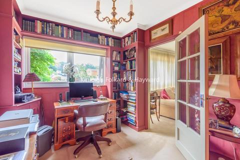 4 Tanglewood Close, Croydon, CR0 5HX