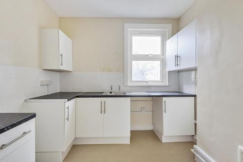 Flat 2, 24 Steerforth Street, London, SW18 4HH