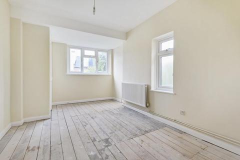 Flat 2, 24 Steerforth Street, London, SW18 4HH