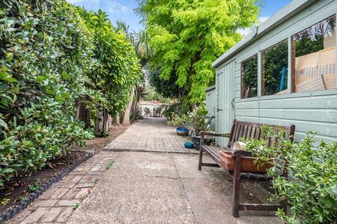 21 Reverdy Road, London, SE1 5QE