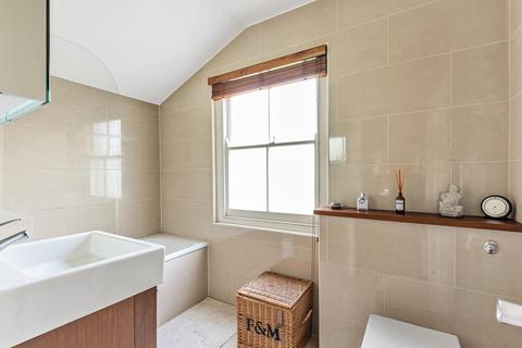 21 Reverdy Road, London, SE1 5QE