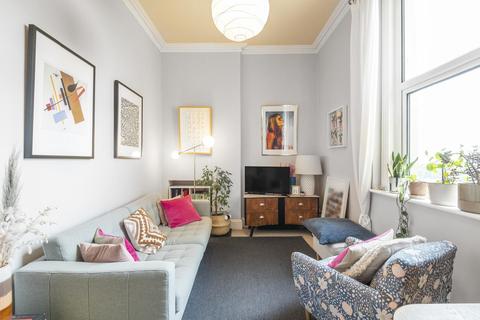 Flat 4, 43 Cintra Park, Upper Norwood, London, SE19 2LQ