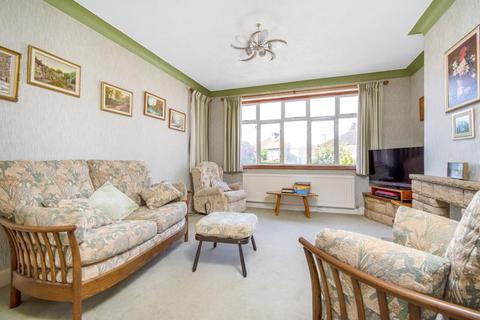 22 Oaklands Close, Bexleyheath, DA6 7AP