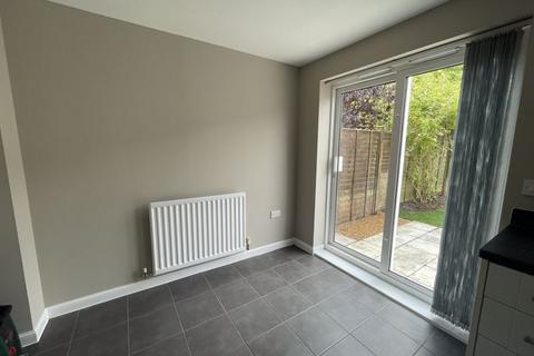 3 bedroom end of terrace house to rent, Hansen Gardens, Hedge End, SO30 2LN