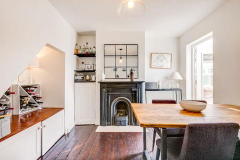 3 Queens Terrace, Isleworth, TW7 7DB