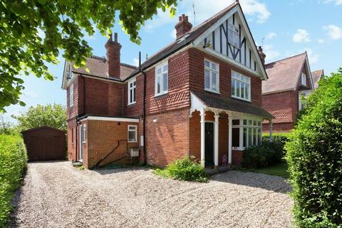 undefined, Heartenoak Road, Hawkhurst, Kent, TN18 5EU