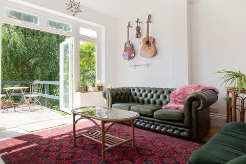 undefined, Heartenoak Road, Hawkhurst, Kent, TN18 5EU