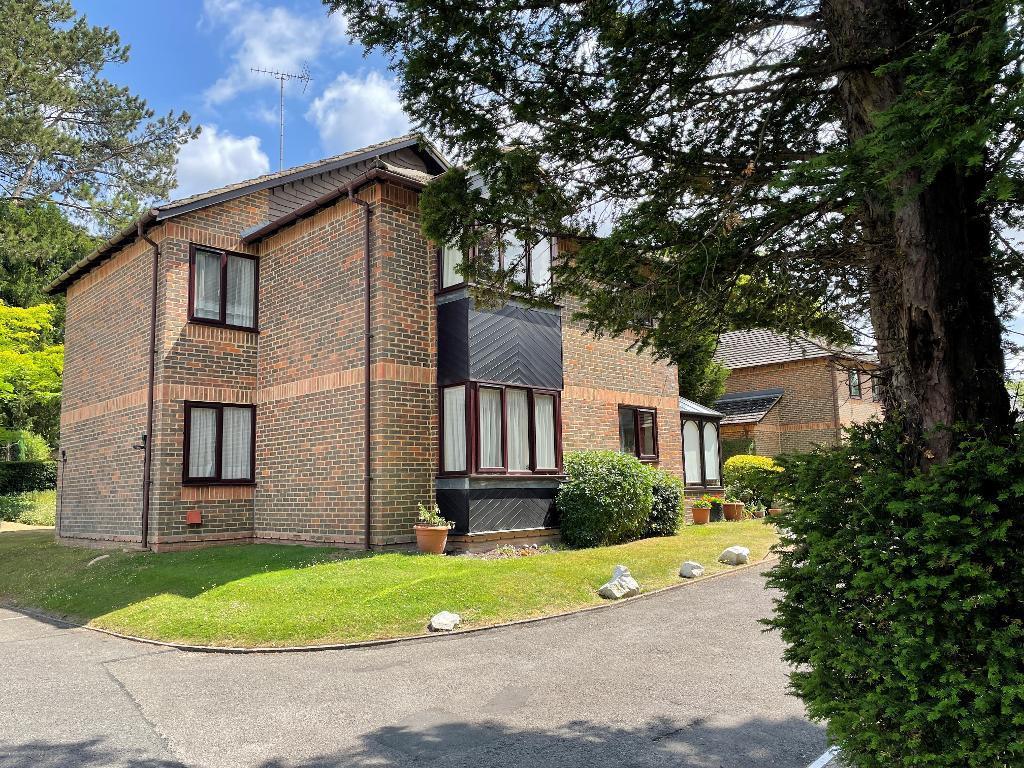 Greenwood Gardens, Caterham, Surrey... 2 bed retirement property for