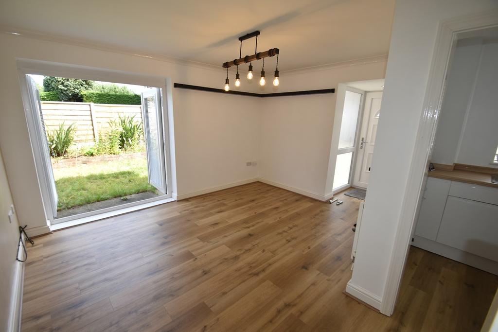 Threshfield Drive, Timperley, Altrincham, WA15 1 bed semidetached