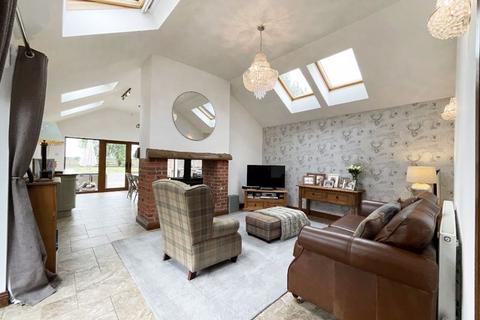 6 bedroom detached house for sale - Baddiley Lane, Nantwich