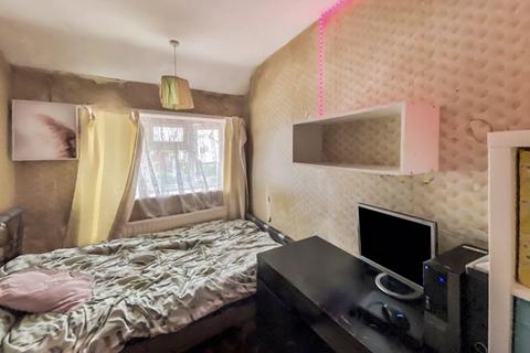 22 Bann Close, South Ockendon, RM15 5QT