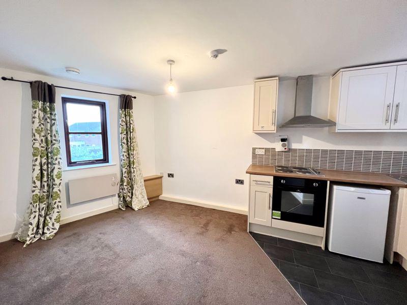 27A Hatfield House, North Shields 1 bed apartment £325 pcm (£75 pw)