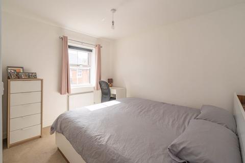 2 Collingbourn Road, Grove, Wantage, OX12 7FR