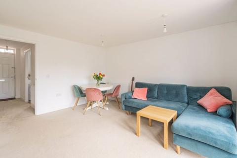 2 Collingbourn Road, Grove, Wantage, OX12 7FR
