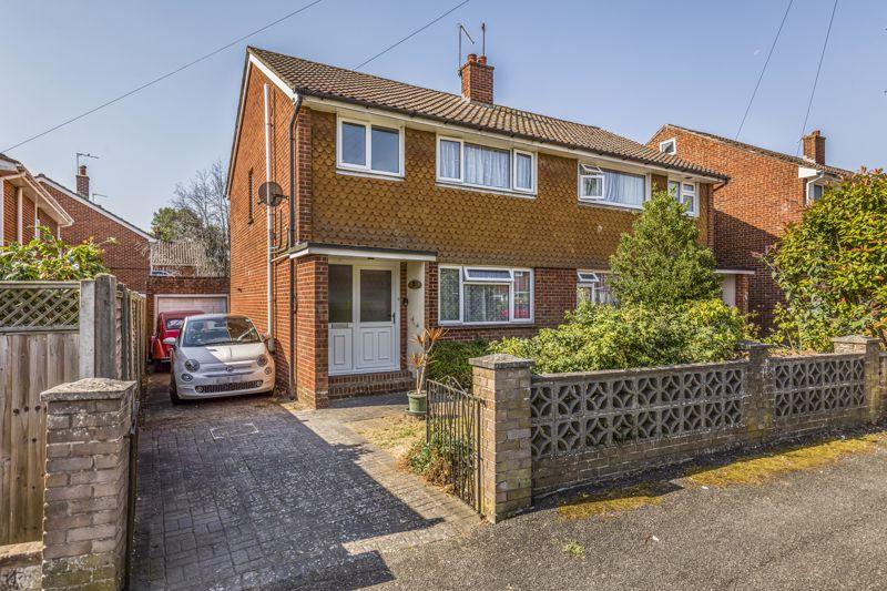 Highland Road, Emsworth 3 bed semidetached house £375,000