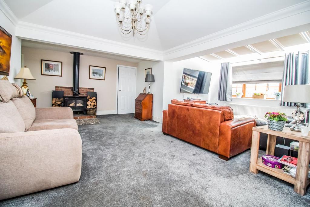 The Generals Wood, Harraton, Washington 4 bed bungalow £450,000