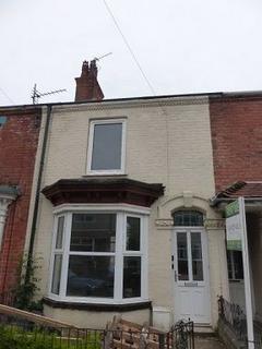 3 bedroom terraced house to rent, Legsby Avenue, Grimsby