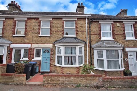 3 bedroom terraced house to rent, Muir Road, Ramsgate