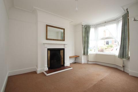 3 bedroom terraced house to rent, Muir Road, Ramsgate