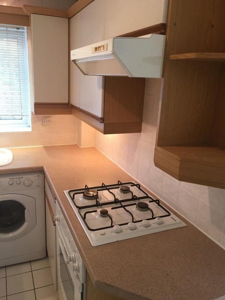 Wyedale, Colney 2 bed flat £1,250 pcm (£288 pw)