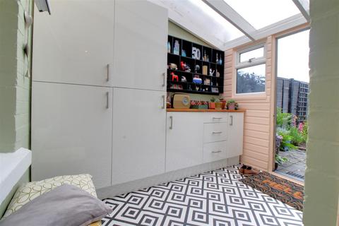 11 Balfour Road, Gloucester, GL1 5QG