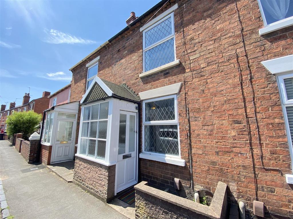 Wheeler Street, Stourbridge 2 bed terraced house £795 pcm (£183 pw)