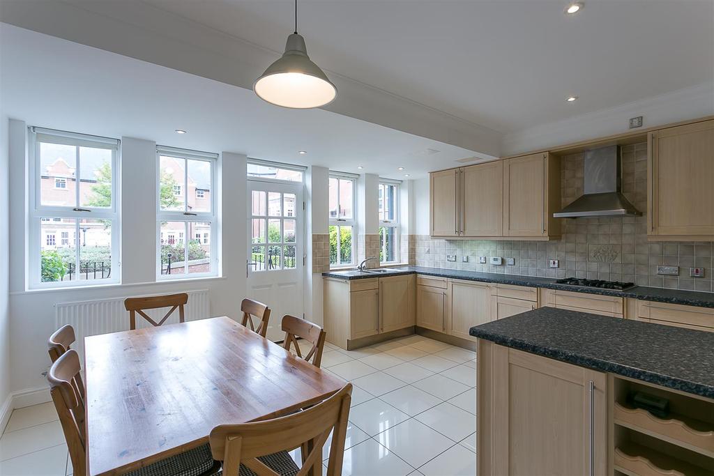 Princess Mary Court, Jesmond, Newcastle upon Tyne 3 bed townhouse £