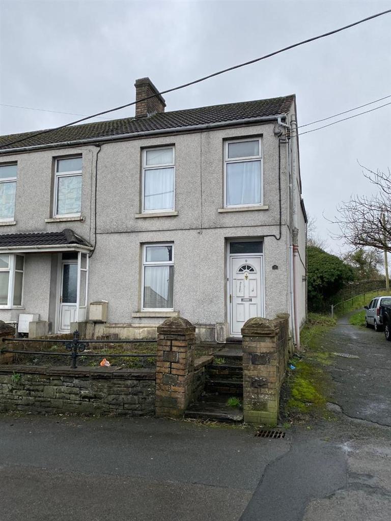 Bank Road, Llangennech, Llanelli 3 bed end of terrace house £174,950