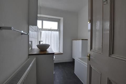 9 Bank Road, Llangennech, Llanelli, SA14 8UB