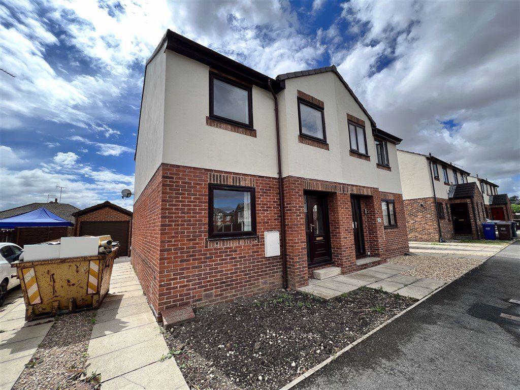 Appletree Way, Sherburn In Elmet, LS25 3 bed semidetached house £950