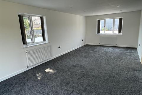 9 The Sidings, Bugle, St Austell, PL26 8TU
