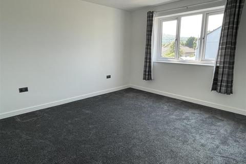 9 The Sidings, Bugle, St Austell, PL26 8TU
