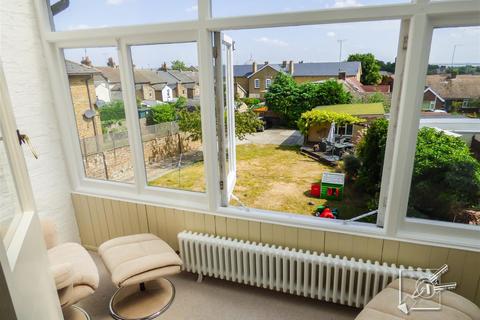 10 Parrock Road, Gravesend, DA12 1PZ
