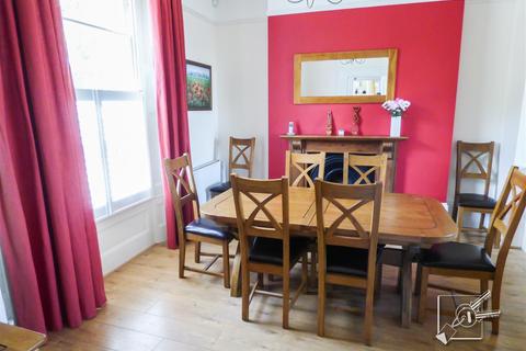 10 Parrock Road, Gravesend, DA12 1PZ
