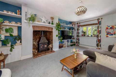 3 bedroom semi-detached house for sale - Coombe, West Monkton, Taunton, TA2